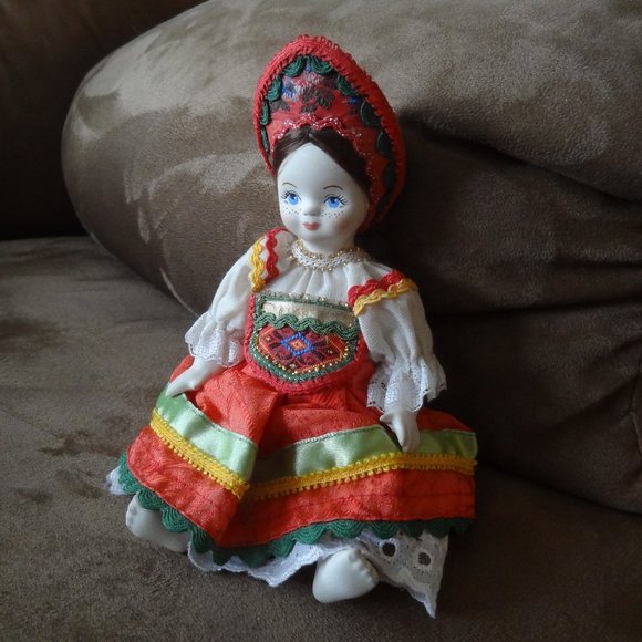 Vintage ~ Russian Porcelain Doll - Picture 1 of 4